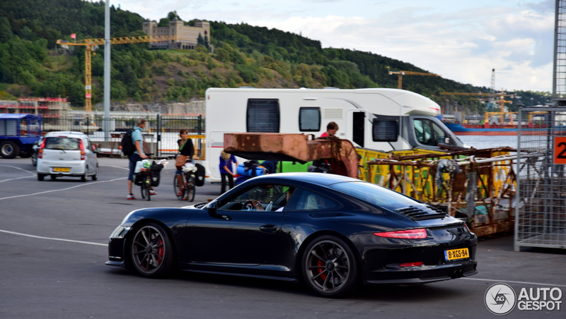 Illustration for article titled Ultimate Modesty: A Fin Deleted His 991 GT3 Wing